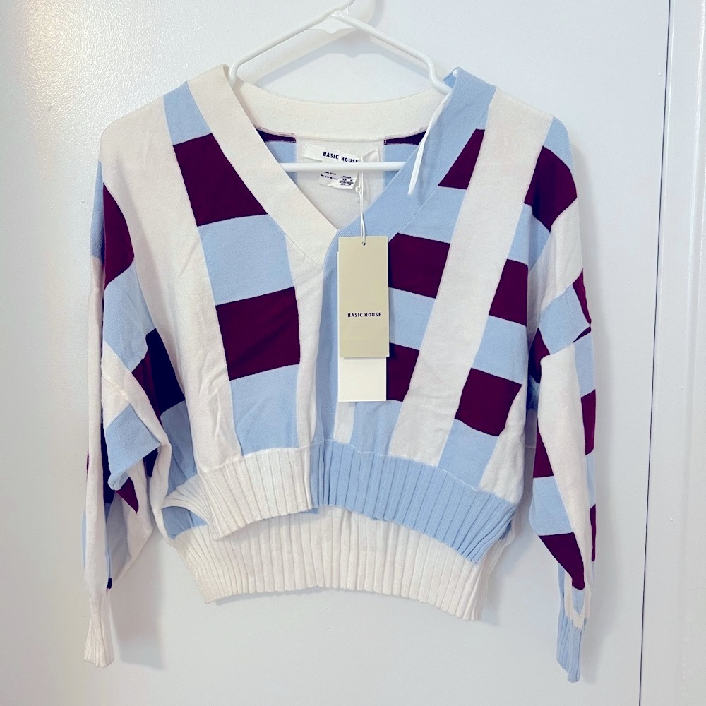 NWT Basic House Colorblock Cropped Sweater in White, Blue and Burgundy Size XS